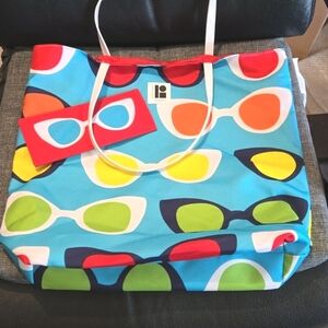 Estee Lauder and Lisa Perry large beach tote bag with glasses